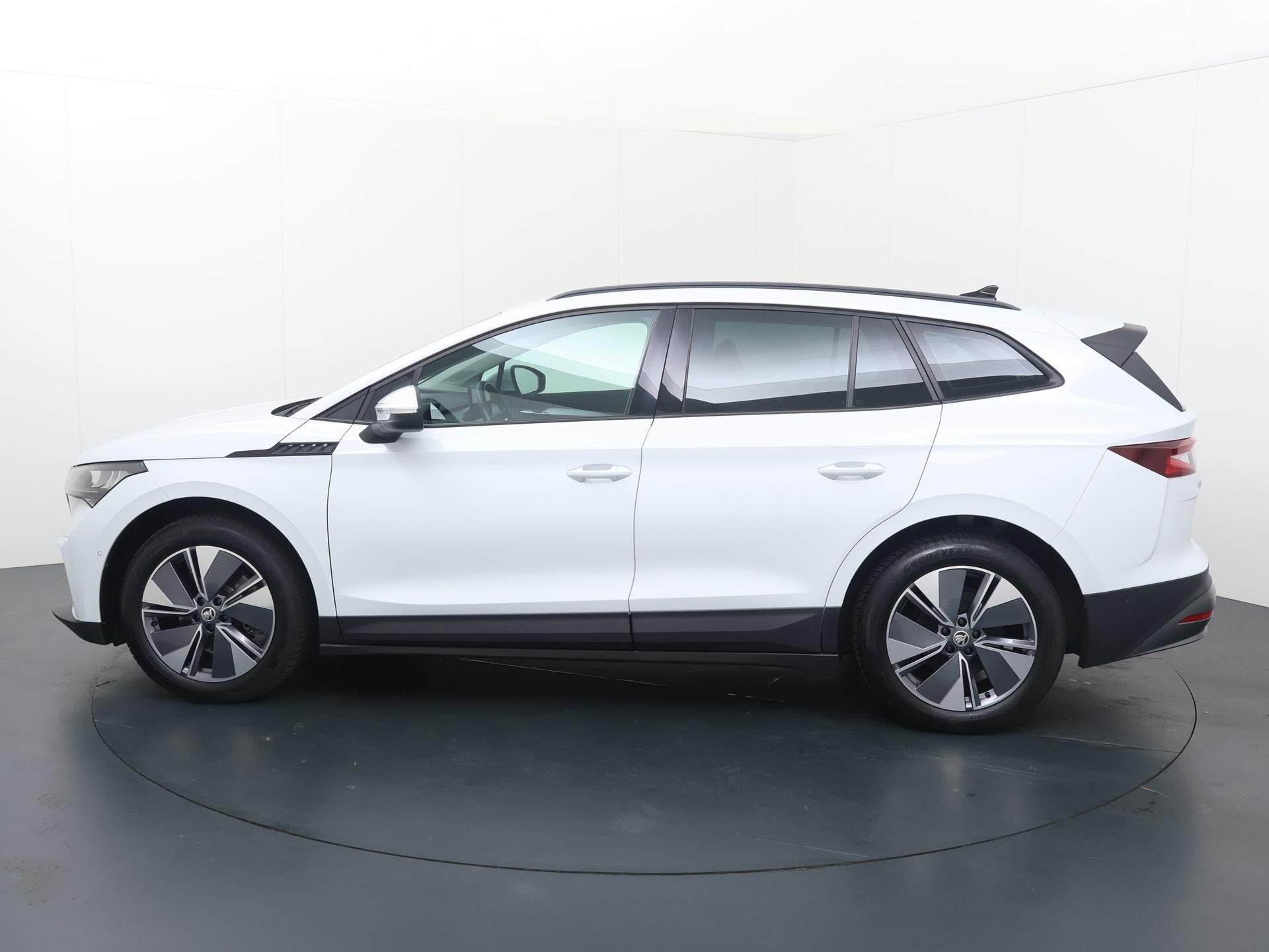 Skoda Enyaq iV 60 | 180 PK | SoH 87% | Stoelverwarming | Cru, Achterwielaandrijving, Gebruikt, Leder en Stof, Wit