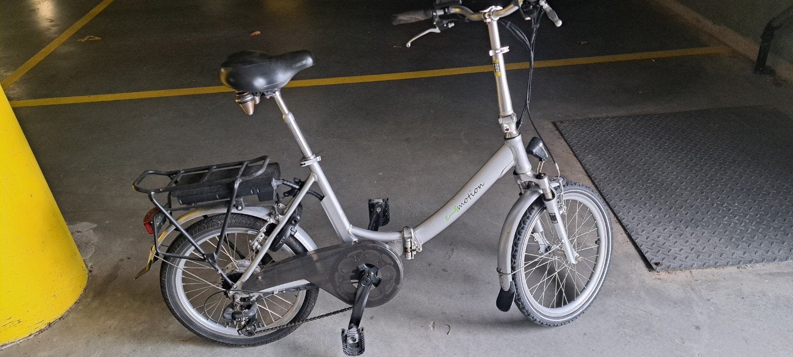 2 stuks electrische vouwfiets merk e-rmotion, 20 inch of meer, Gebruikt, Velgrem, Versnellingen