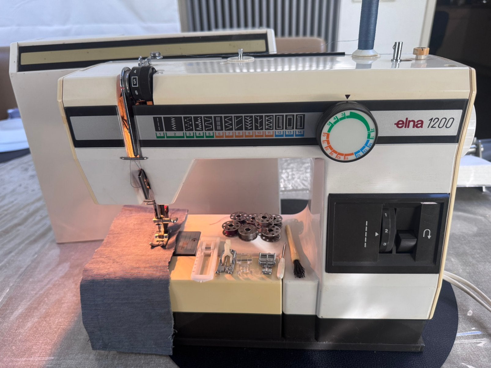 Elna 1200 naaimachine IZGS, Ophalen, Zo goed als nieuw, Naaimachine, Overige merken