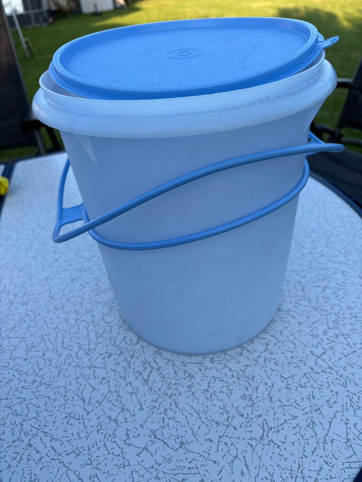 Tupperware emmer met deksel - lichtblauw, Kunststof, Ophalen of Verzenden, Overige typen, Gebruikt