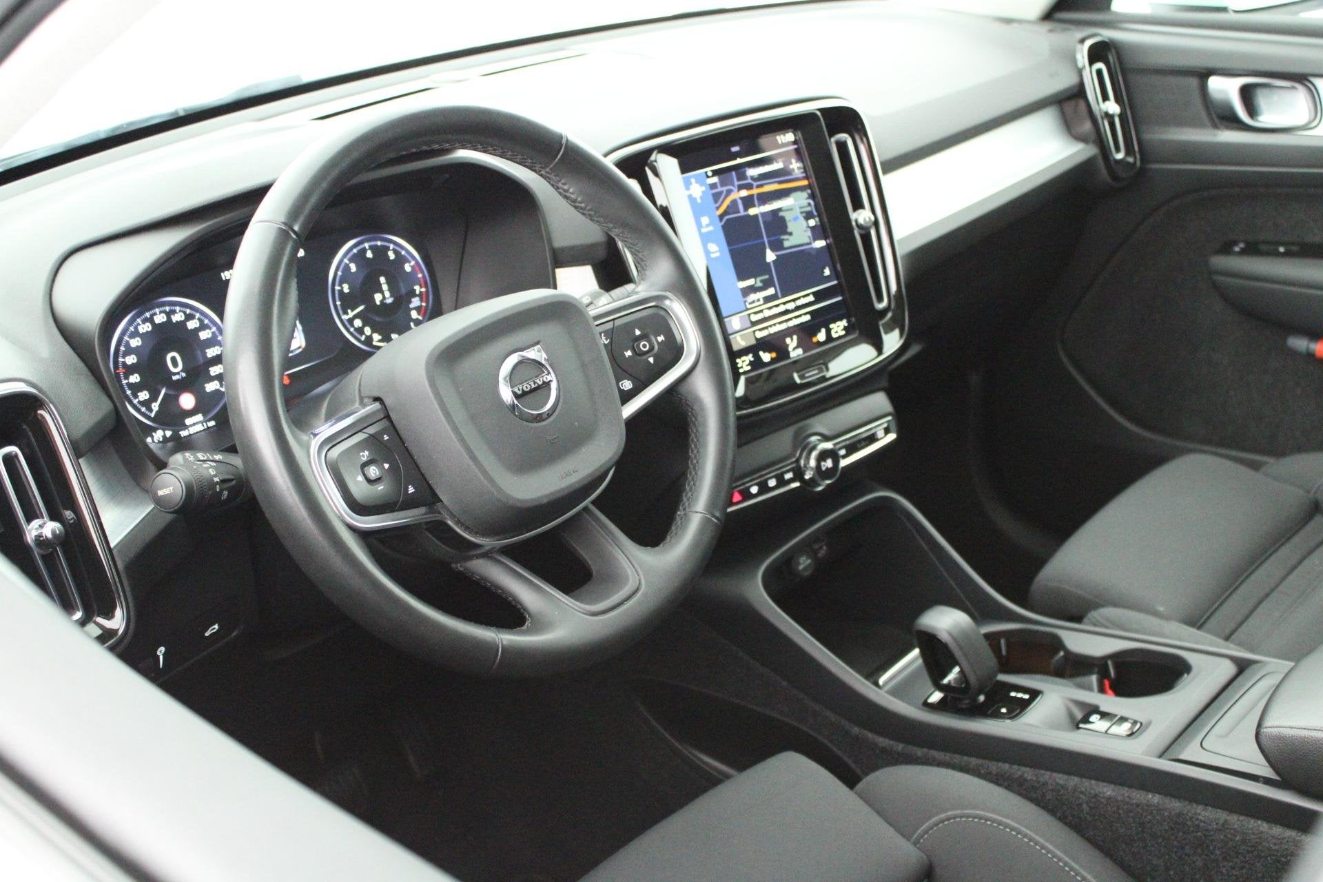 Volvo XC40 1.5 129pk Automaat T2 Core Camera Keyless Sportst, Gebruikt, Euro 6, 129 pk, Wit
