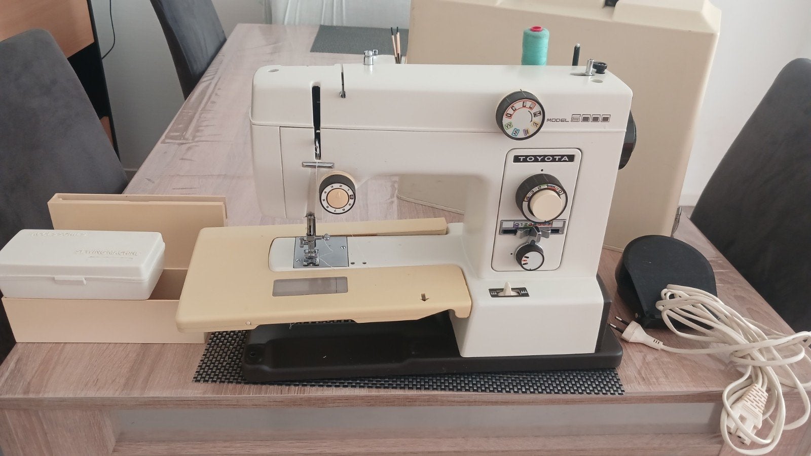 Toyota HZ500 Naaimachine - Zo goed als nieuw, Ophalen of Verzenden