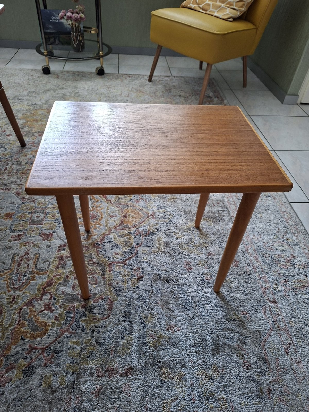 Vintage Teak Bijzettafeltje, Ophalen of Verzenden, Zo goed als nieuw, Rechthoekig, Minder dan 55 cm