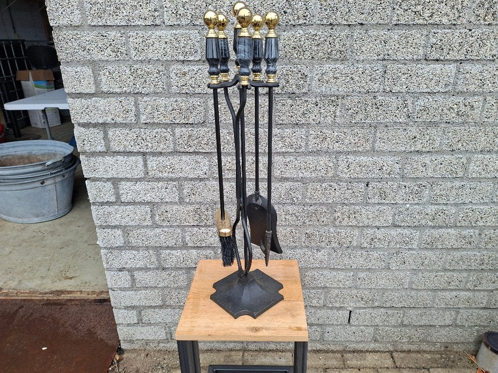 Foto 7 van mooie in nieuwstaat vintage franse bronse tafel lamp