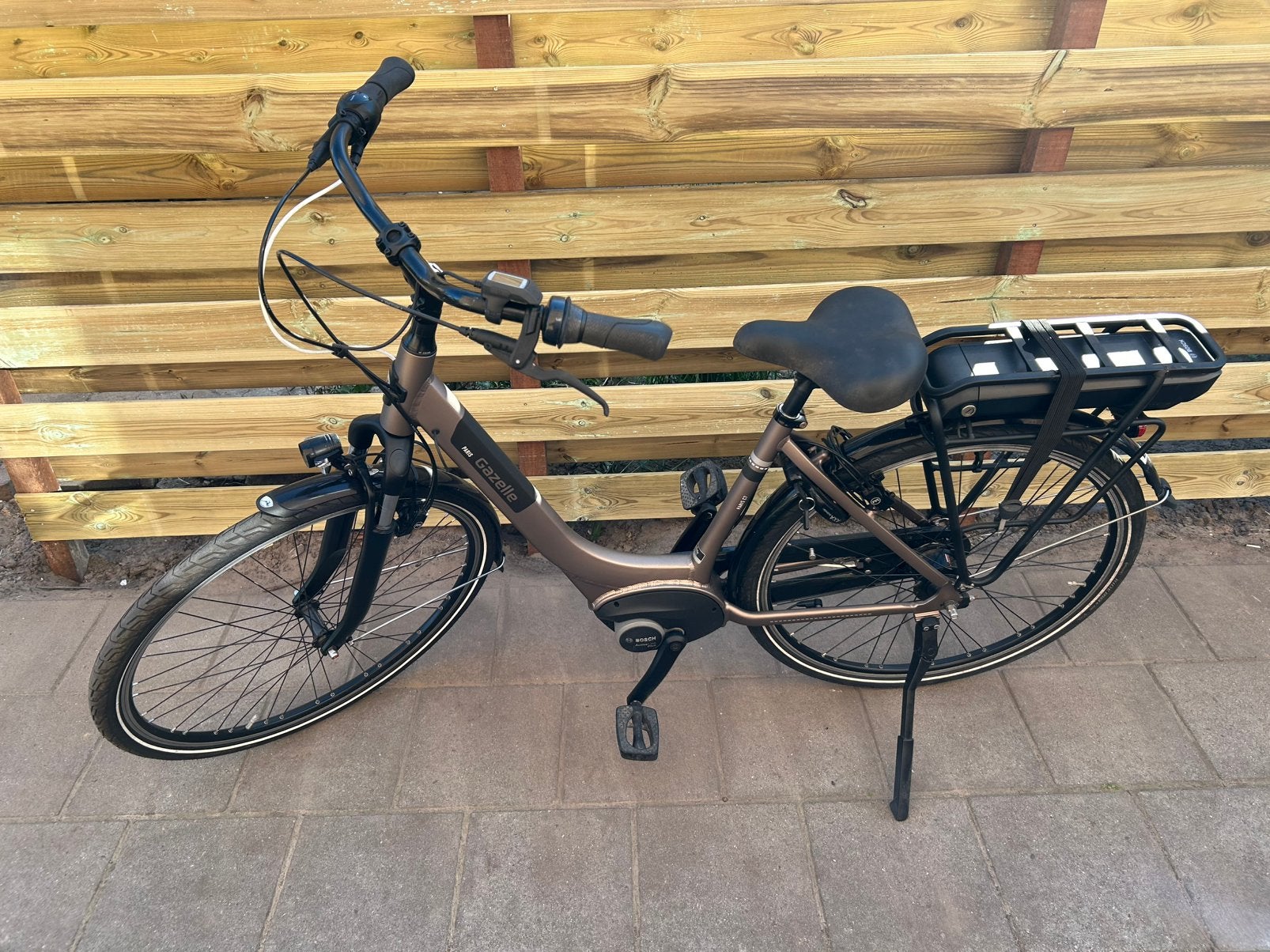 Dames elektrische fiets met nog geen 2000 km, 47 tot 51 cm, Ophalen, Zo goed als nieuw, Gazelle