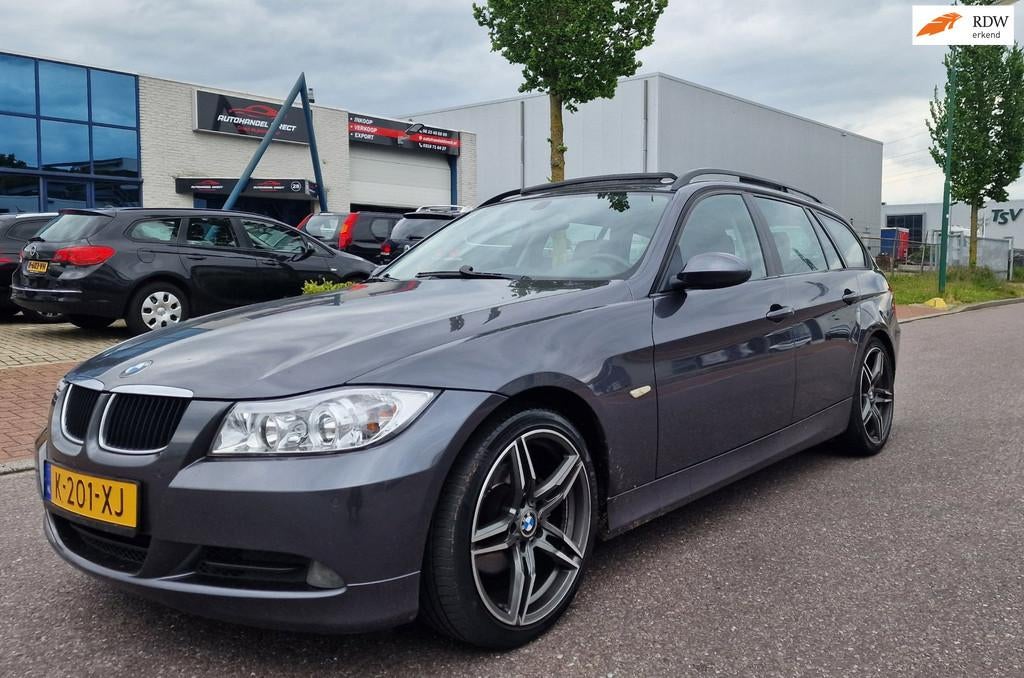 BMW 3-serie Touring 320i PANO CARPLAY NAVI PSENSOR CRUISE 2, Auto's, BMW, Bedrijf, Te koop, 3-Serie, Benzine, Euro 4, Stationwagon