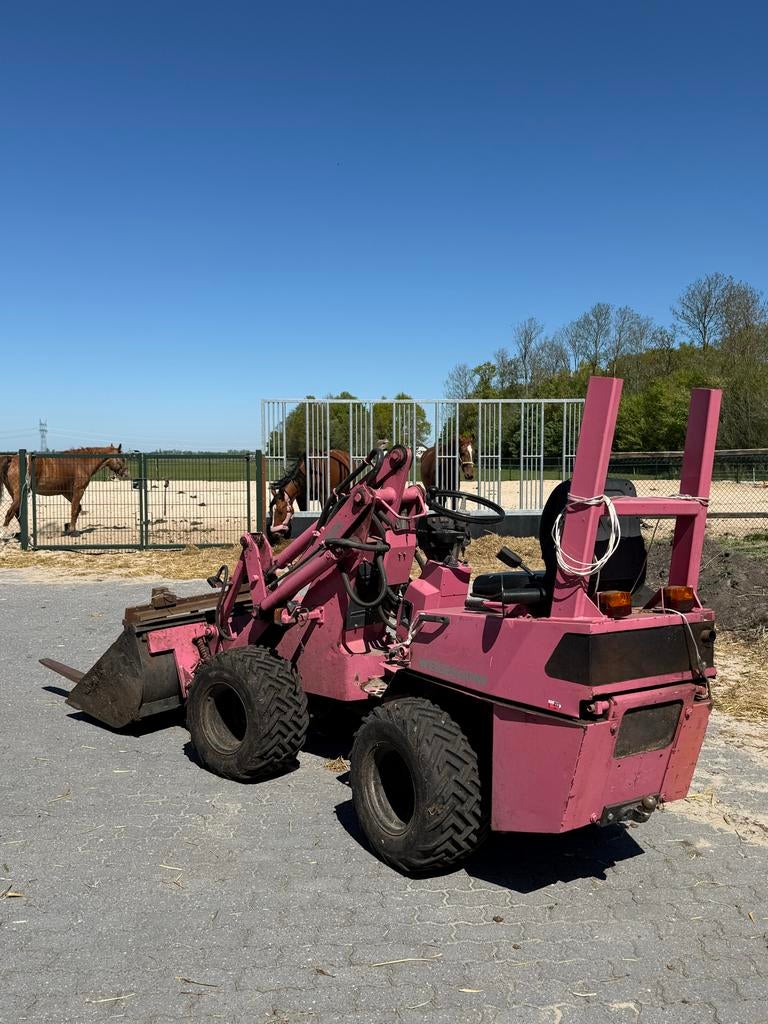 Onze Pinky (weidemann) shovel met voorlader en palletvorken, Zakelijke goederen, Ophalen, Veehouderij, Grondbewerking