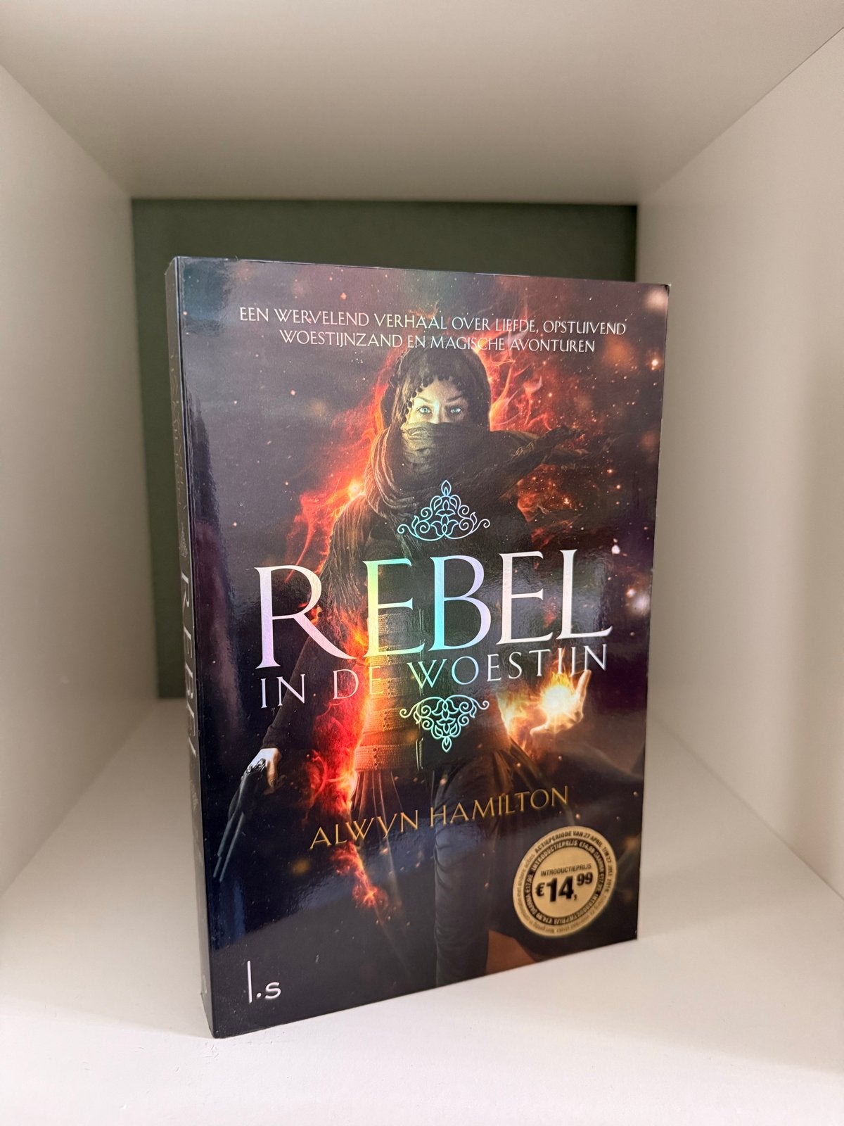 Rebel in de Woestijn - Alwyn Hamilton, Ophalen of Verzenden, Nieuw