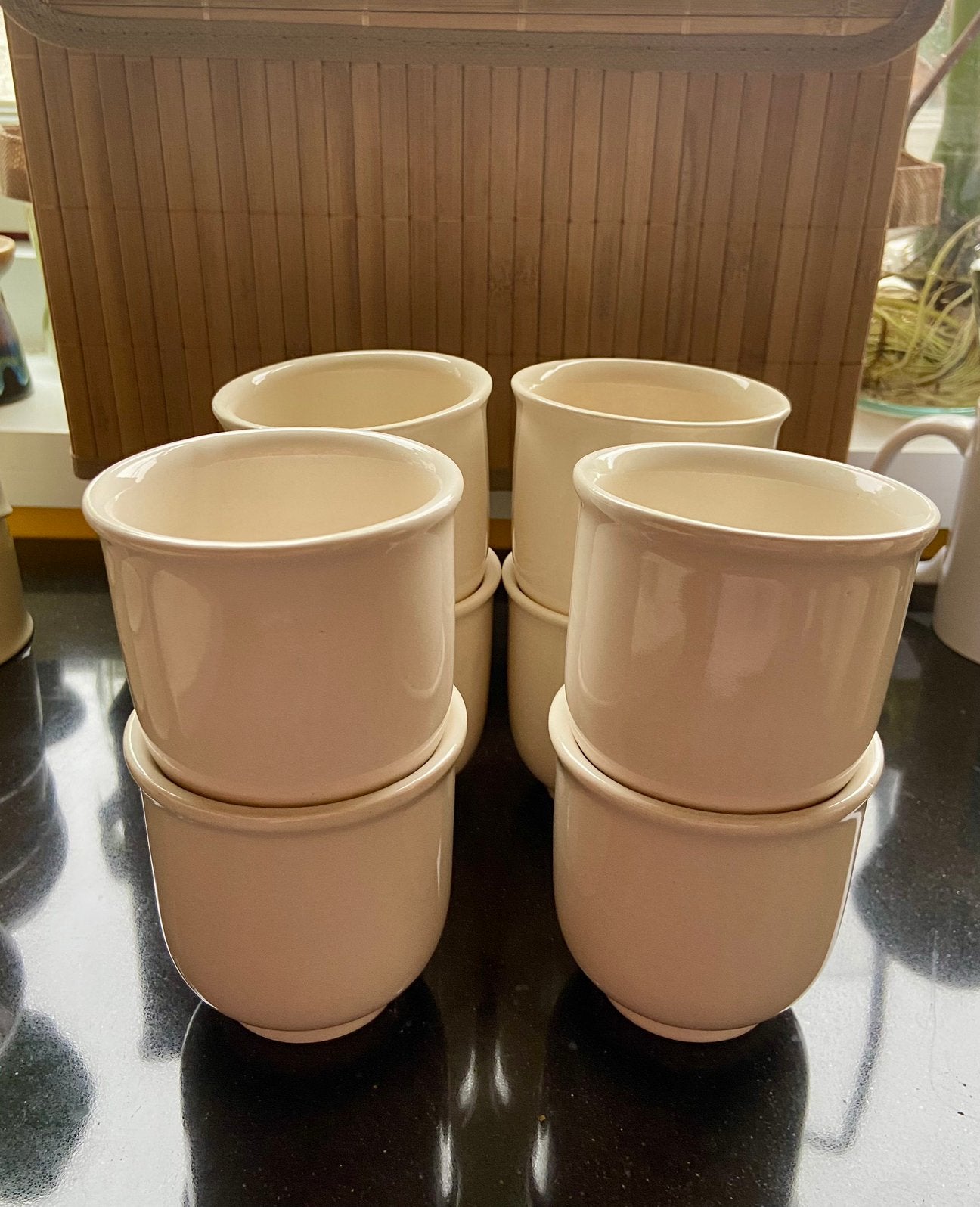 Set 8 creme koffiemokjes koffiekopjes koffiebekers mokjes, Ophalen, Zo goed als nieuw, Overige stijlen, Kop(pen) en/of Schotel(s)