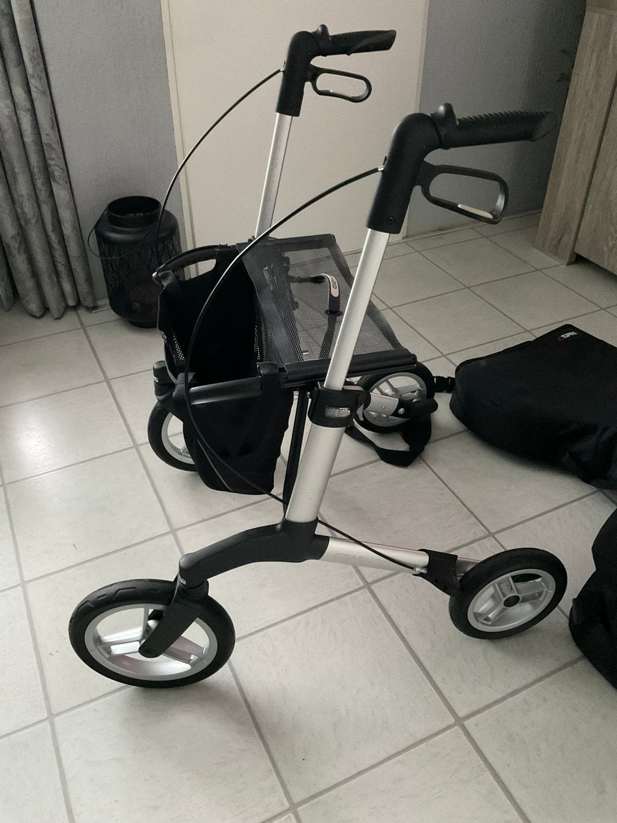 nieuwe Gemino 60 rollator, Diversen, Rollators, Zo goed als nieuw, Ophalen