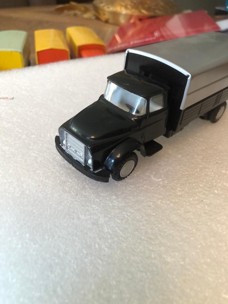 DAF TORPEDO met huif. ZWART. / ZILVER JUNI MAAND 15% KORTING, Ophalen of Verzenden, Zo goed als nieuw, Bus of Vrachtwagen, Lion Toys