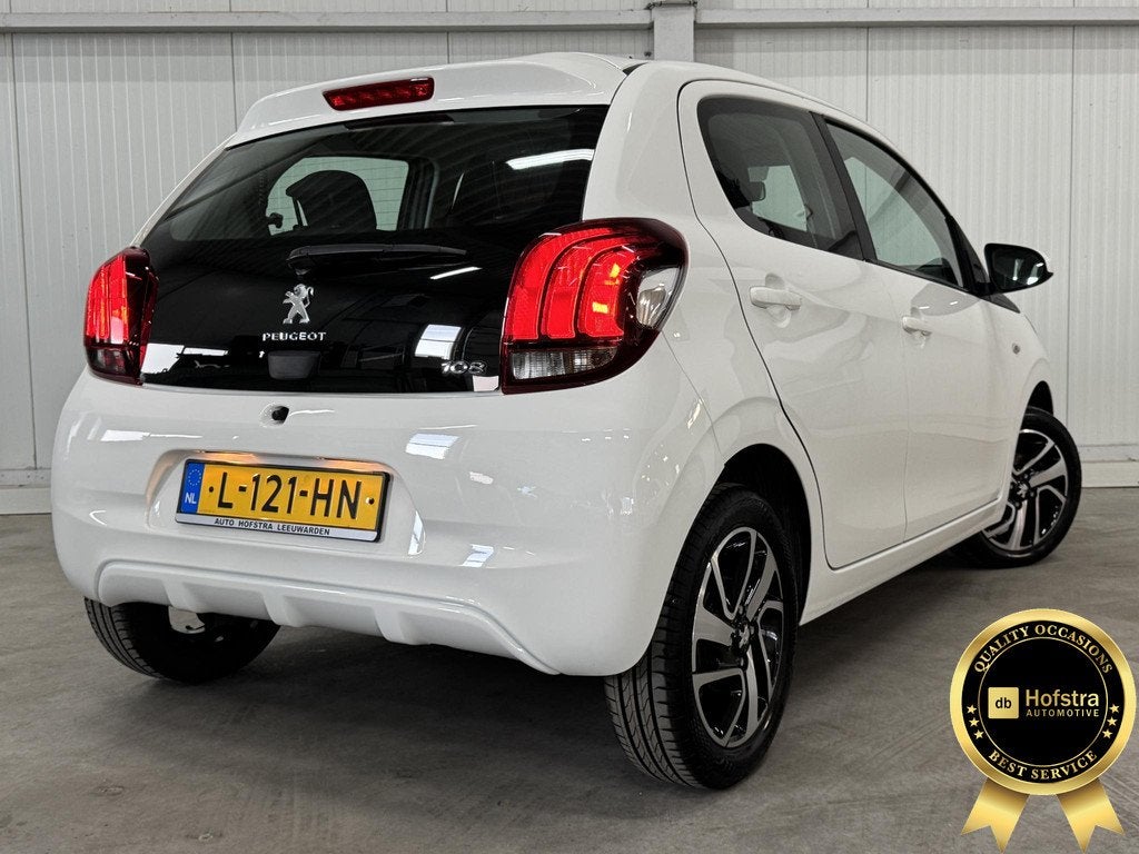 Peugeot 108 1.0 e-VTi Allure LED GROOT-SCHERM NAVI-VIA-CARPL, Voorwielaandrijving, Start-stop-systeem, Stof, Gebruikt