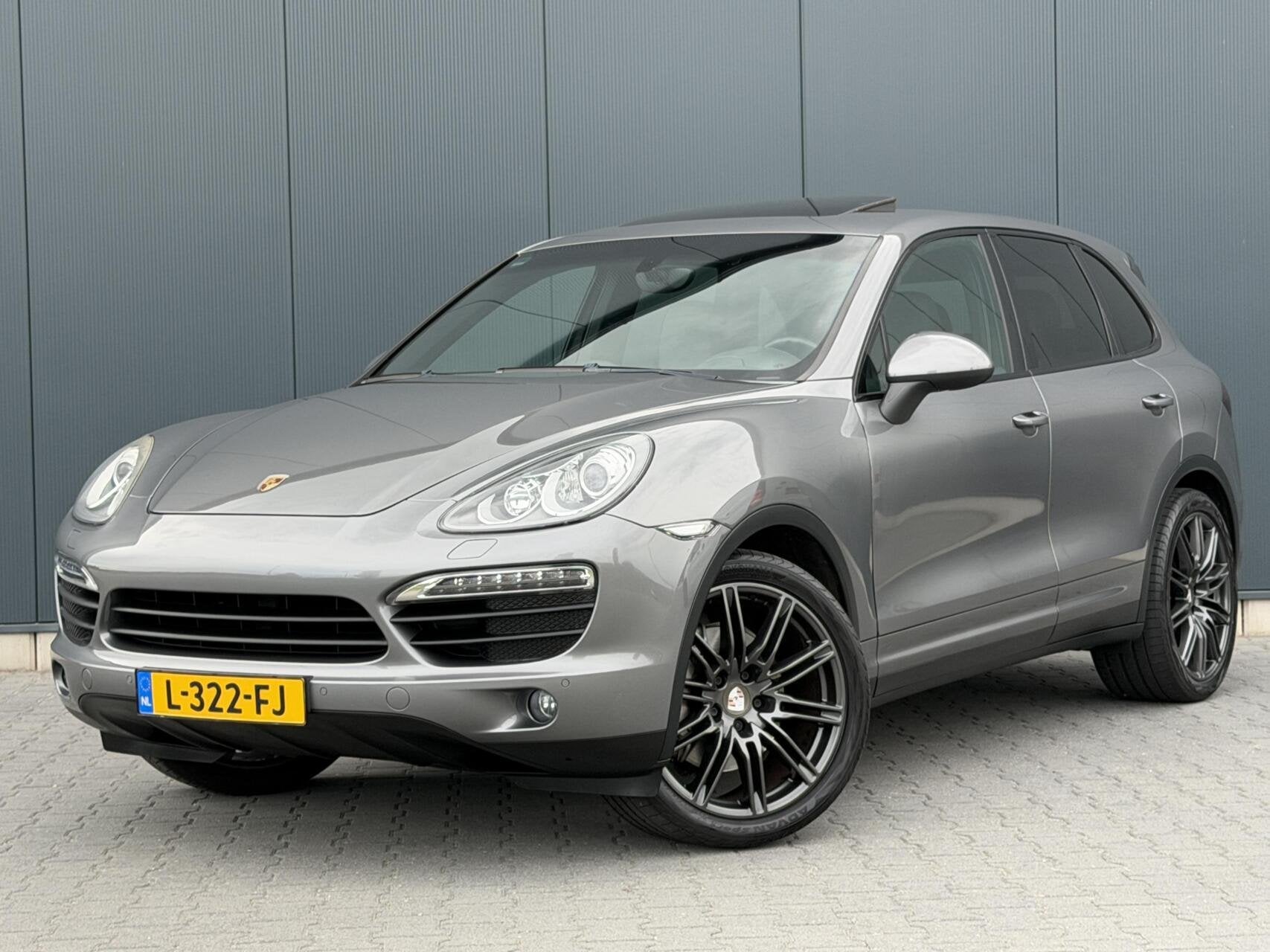 Porsche Cayenne 4.8 S ''144DKM'' Schuifdak - Sportchrono - L, Automaat, Gebruikt, 8 cilinders, 138 €/maand