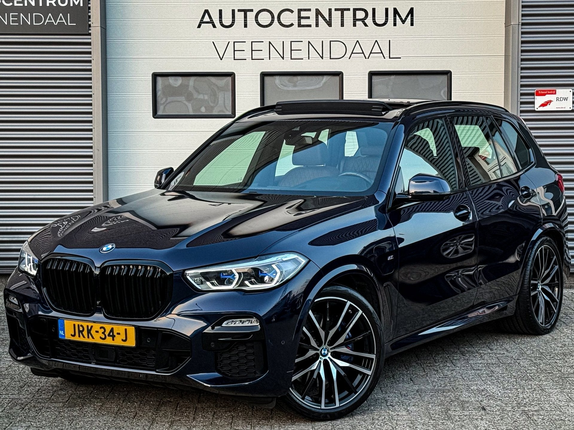 BMW X5 45e XDrive45e High Executive 3X M-SPORT SOH 97% INDIV, Auto's, Dealer onderhouden, 394 pk, Blauw, Hybride Elektrisch/Benzine