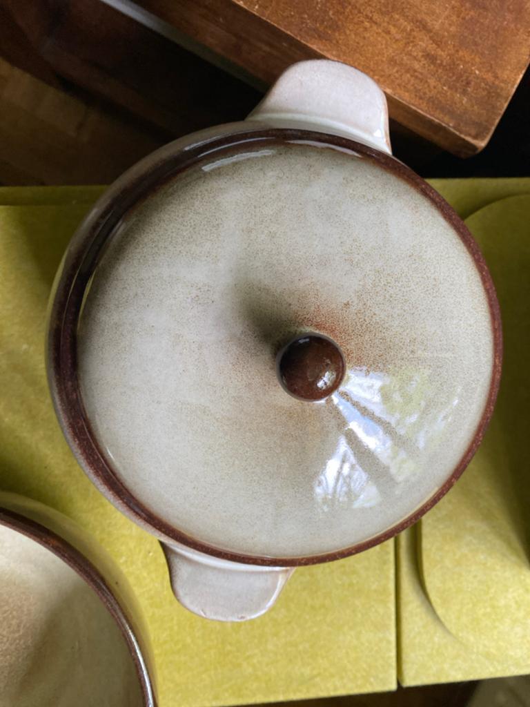 Vintage steinzeug aardewerk stoofpot + deksel - Bruin/Beige, Ophalen of Verzenden, Zo goed als nieuw