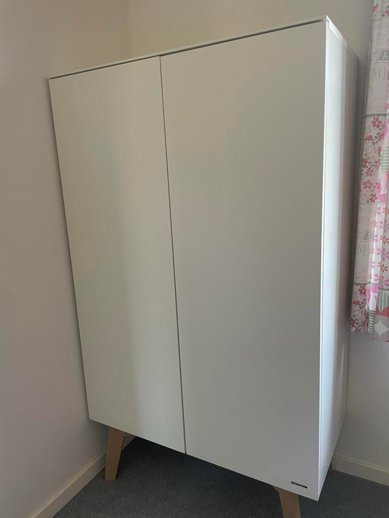 Kidsmill sixties kledingkast  2-deurs wit/naturel, Kinderen en Baby's, Kinderkamer | Commodes en Kasten, Ophalen, Kast, 50 tot 70 cm