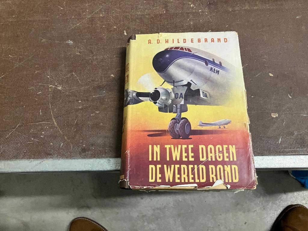 vliegen KLM Dakota wereldreis vliegtuig Marten Toonder, Boeken, Ophalen of Verzenden, Gelezen, Vliegtuig