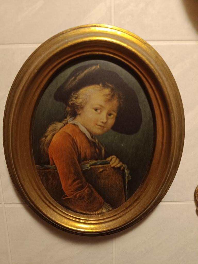 Ovaal schilderij van jongen met hoed in gouden lijst, Ophalen of Verzenden