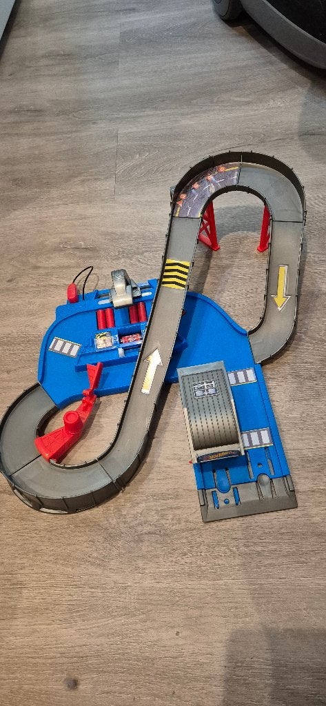 Hotwheels city speedway, Ophalen, Racebaan, Zelf te bouwen, Zo goed als nieuw