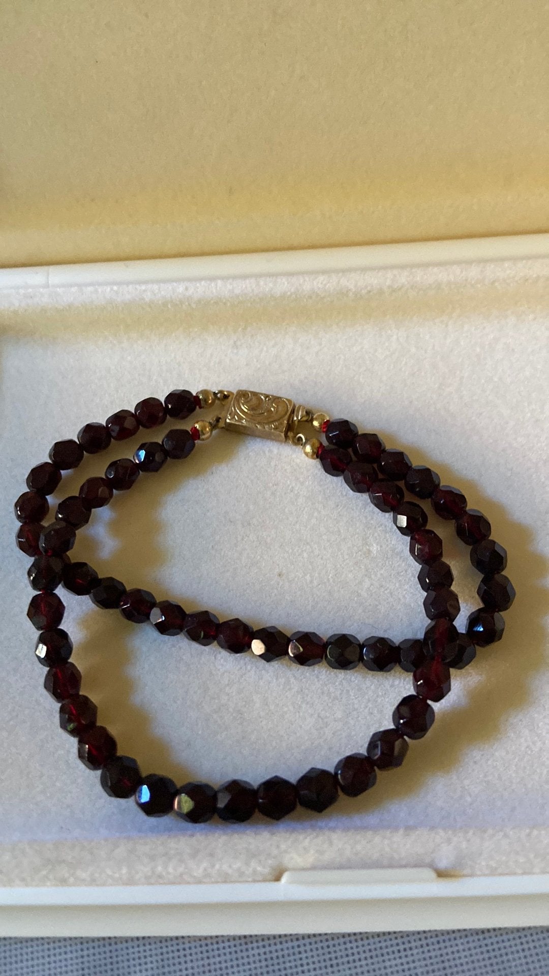 Granaat armbandje oud 19 cm lang, Ophalen of Verzenden, Overige materialen, Armband, Met edelsteen