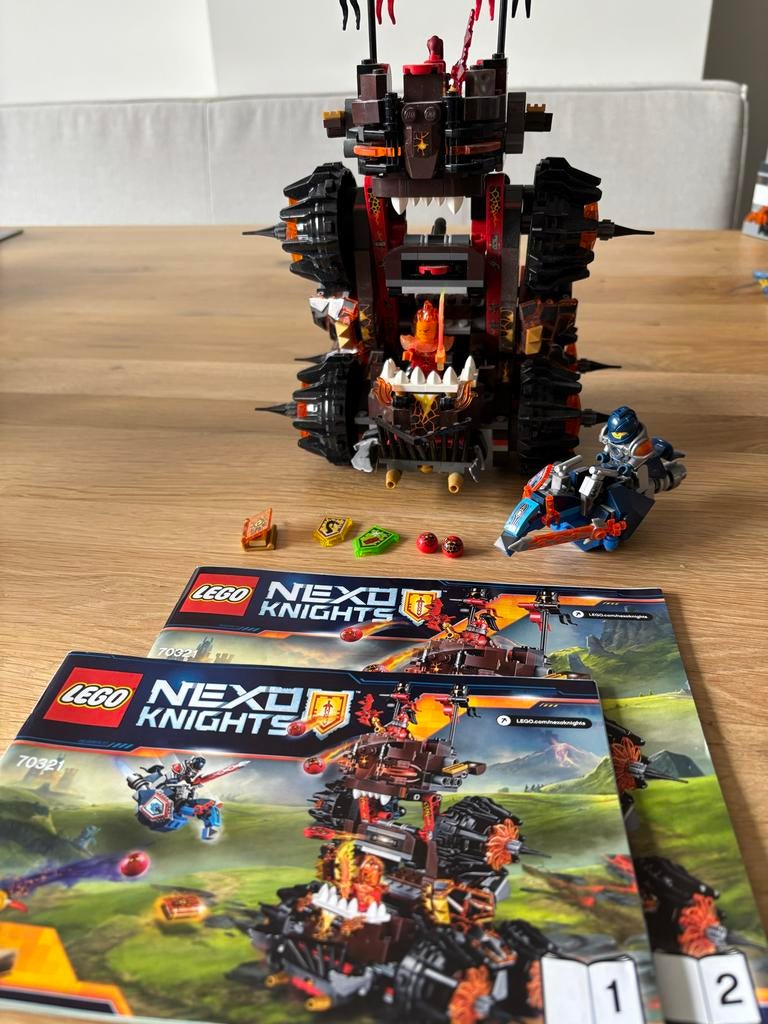 LEGO Nexo Knights 70321 - Generaal Magmar's Belegeringsmachi, Ophalen, Overige thema's, Lego, Zo goed als nieuw