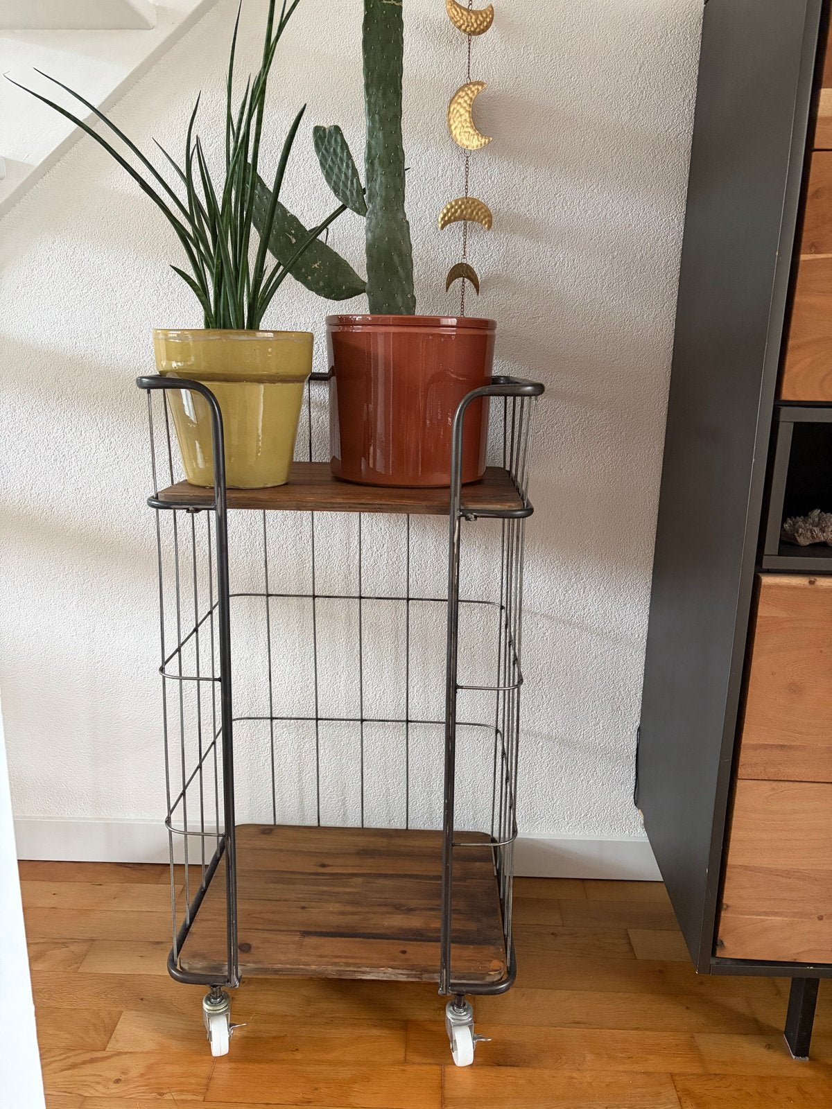 Industrieel trolley karretje - decoratief en praktisch, Ophalen, Metaal, Industrieel, Gebruikt