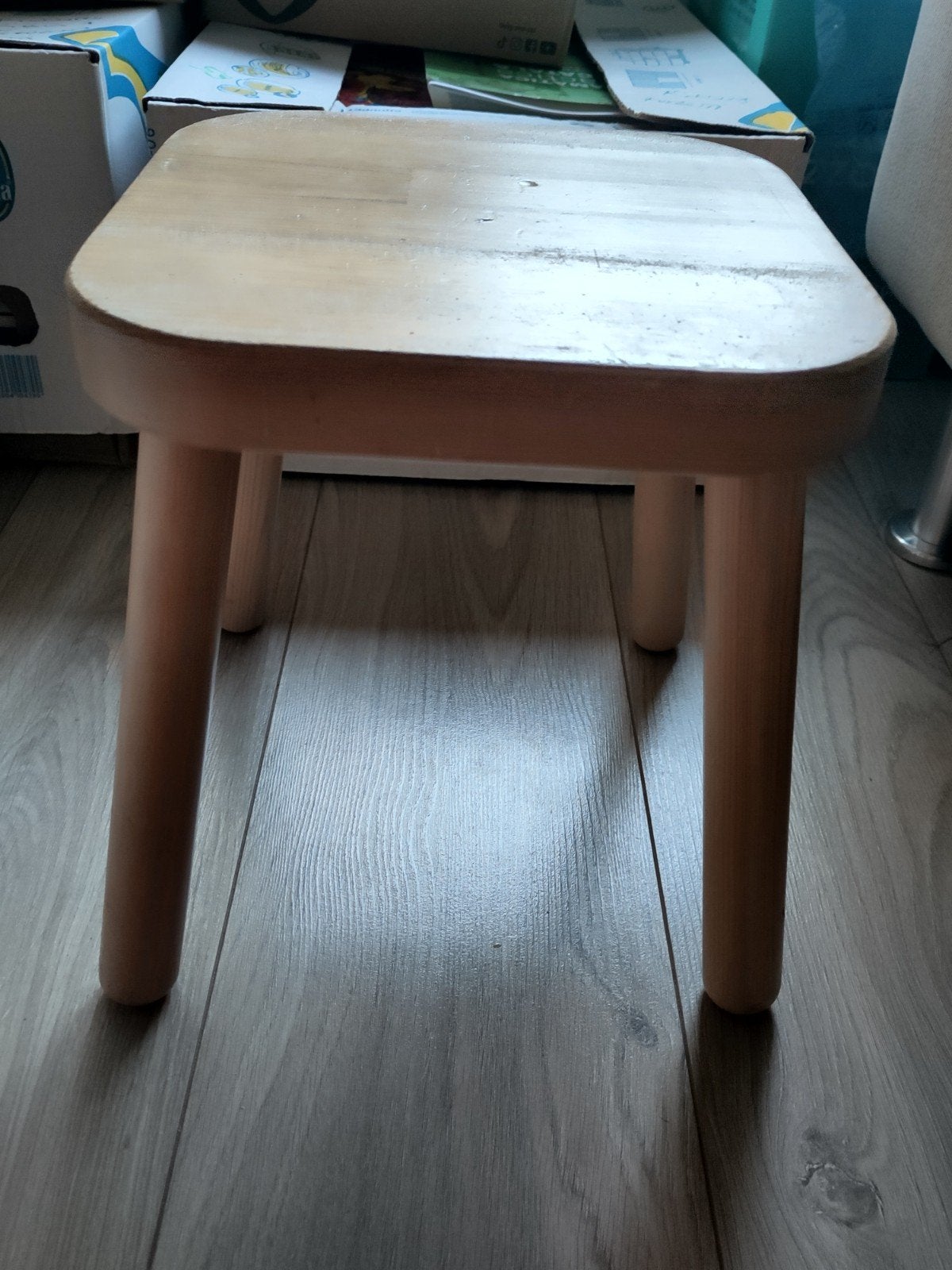 Houten krukje 25x25x28 cm - Ophalen in Nijmegen Heseveld, Huis en Inrichting, Krukjes, Ophalen