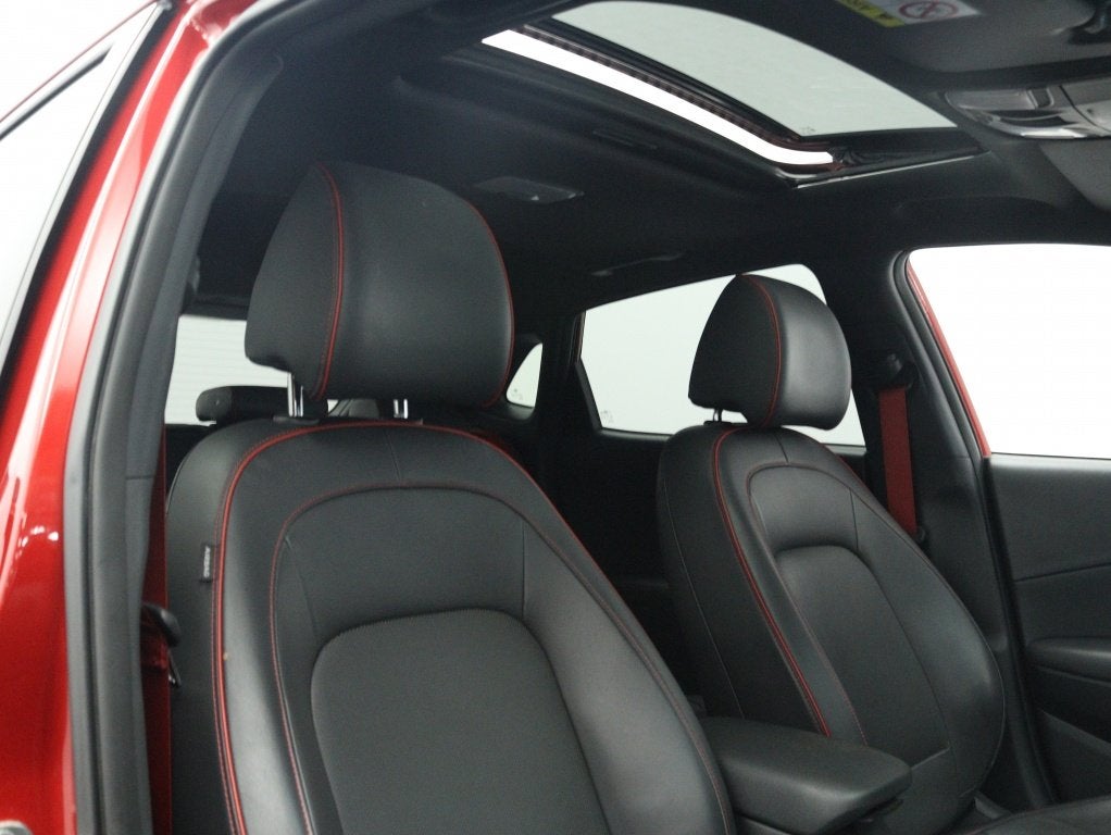 Hyundai KONA 1.6 GDI HEV Premium Sky | Schuifdak | Leder | C, Auto's, 12 maanden, Gebruikt, Leder, SUV of Terreinwagen
