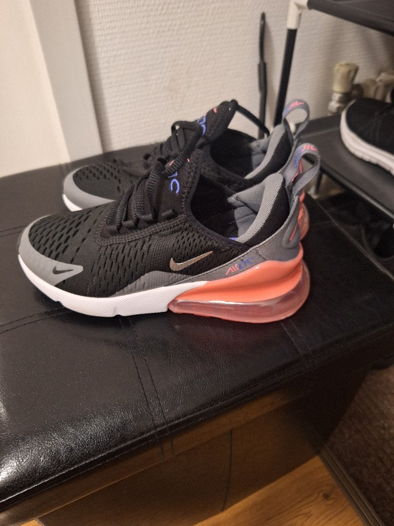 Nike Air Max 270 maat 36, Nike, Ophalen of Verzenden, Roze, Sneakers of Gympen