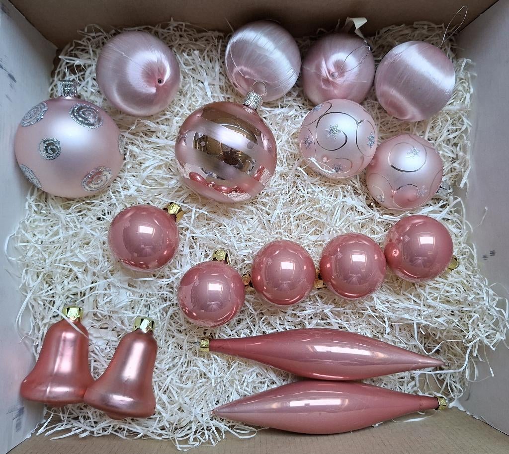 17 Kerstballen. Diverse maten glas& kunststof., Ophalen of Verzenden, Gebruikt