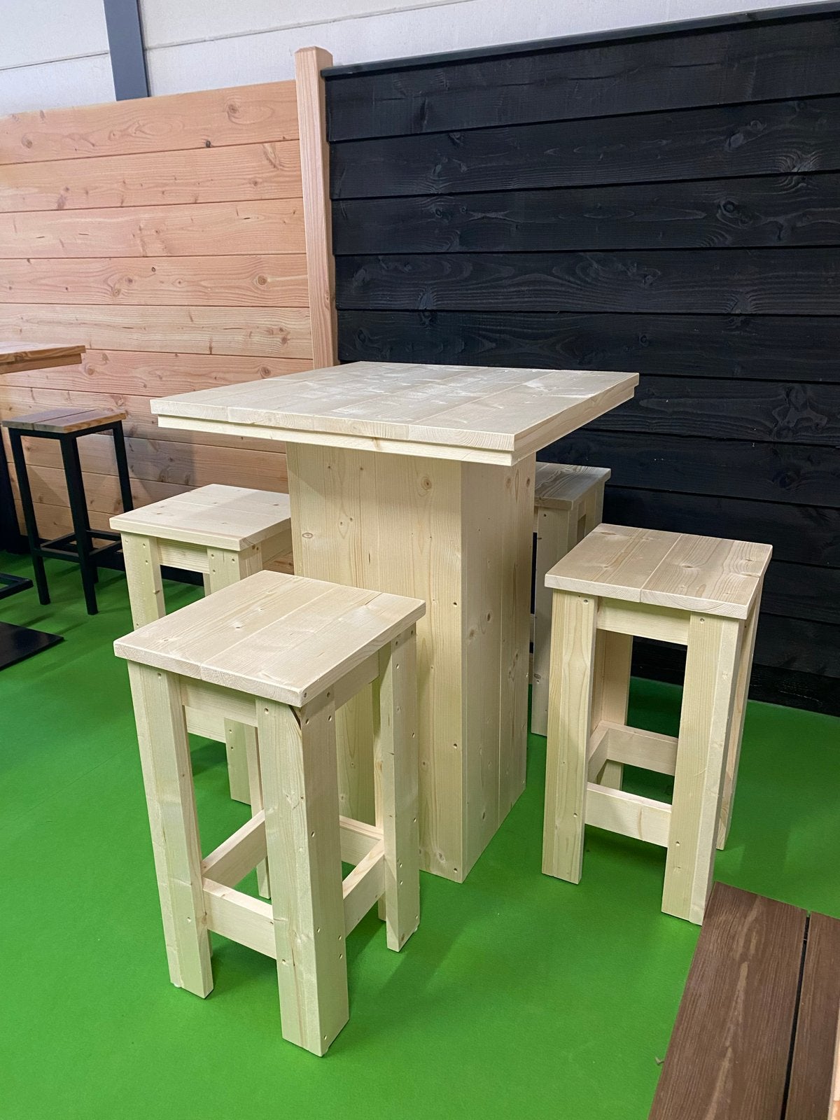 Houten bartafel met 4 krukken - Nieuwstaat, Ophalen, Nieuw, 90 cm of meer, 4 krukken