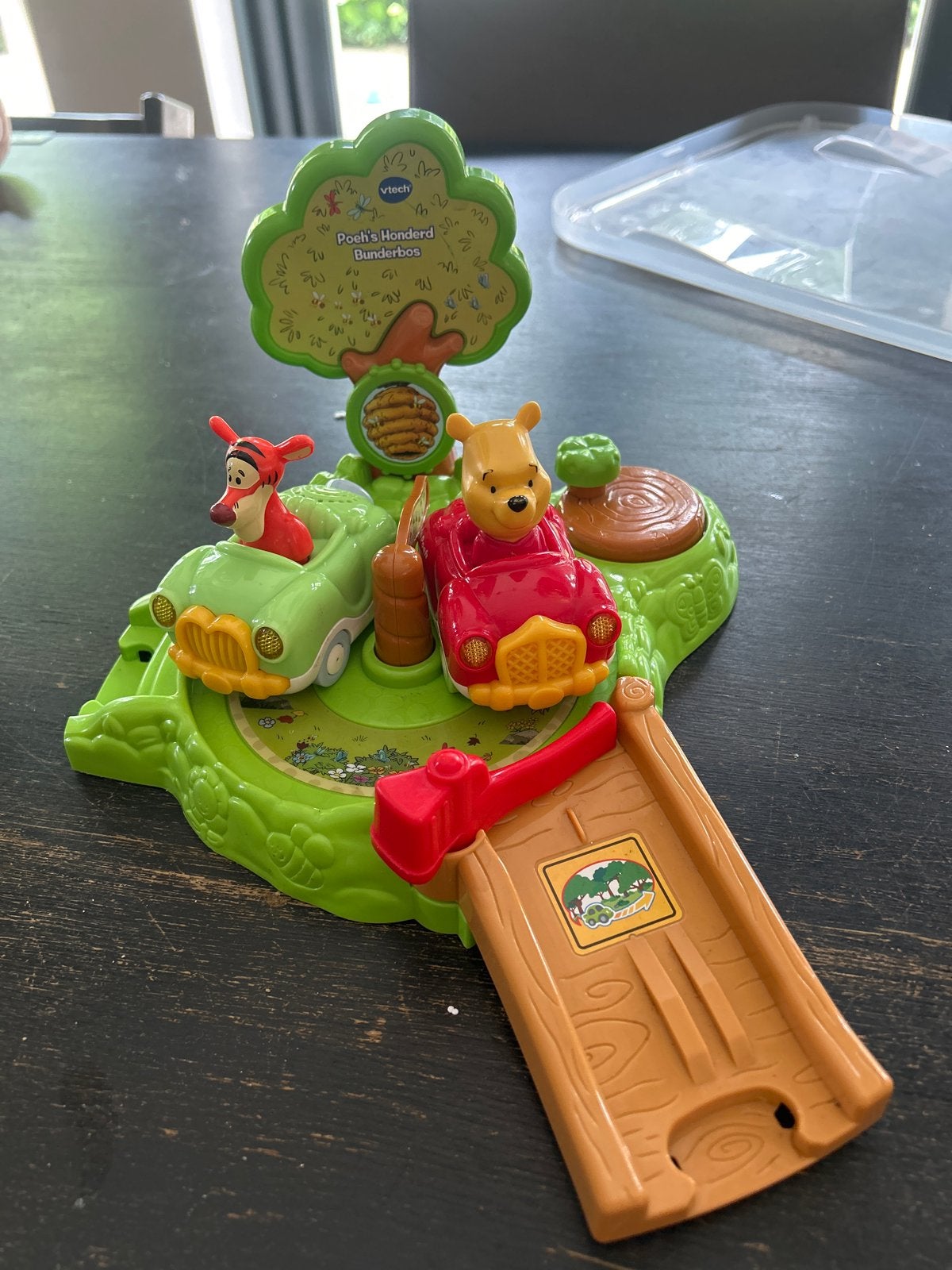 VTech Winnie de Poeh's Honderd Bunderbos met 2 Toet Toet Aut, Ophalen of Verzenden, Gebruikt