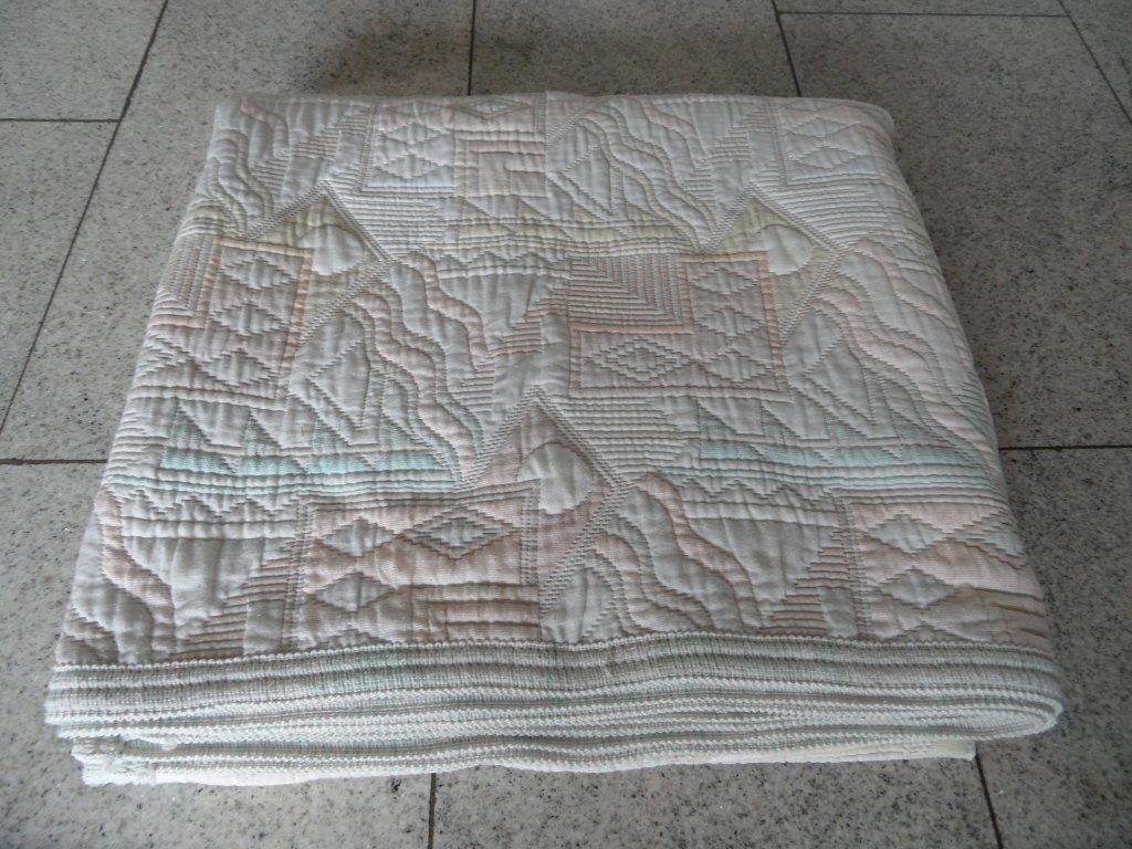 quilt - katoenen sprei - deken met relief structuur - pastel, Katoen, Ophalen of Verzenden, Zo goed als nieuw, Gevoerd