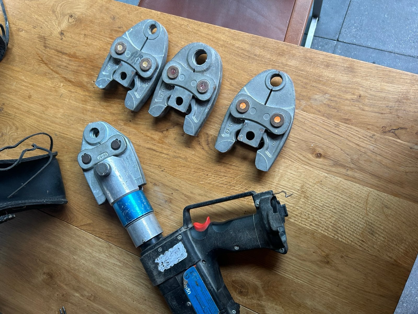Uponor perstang met diverse persbekken, Ophalen of Verzenden, Gebruikt, Overige typen, Overige merken
