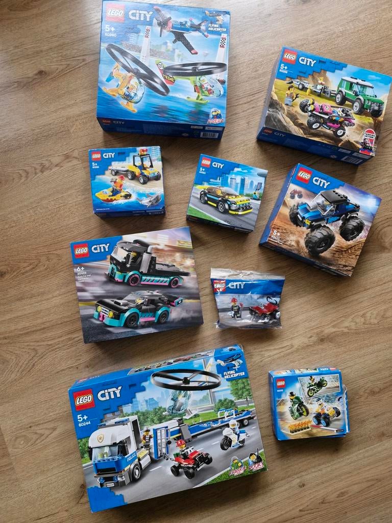Nieuwe sets lego city partij lego in een koop nieuw, Hobby en Vrije tijd, Gezelschapsspellen | Kaartspellen, Zo goed als nieuw