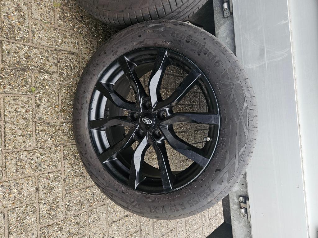 Lichtmetalen  zwarte Velgen met  zomerbanden 235/55R19, Banden en Velgen, Nieuw, Winterbanden, 235 mm