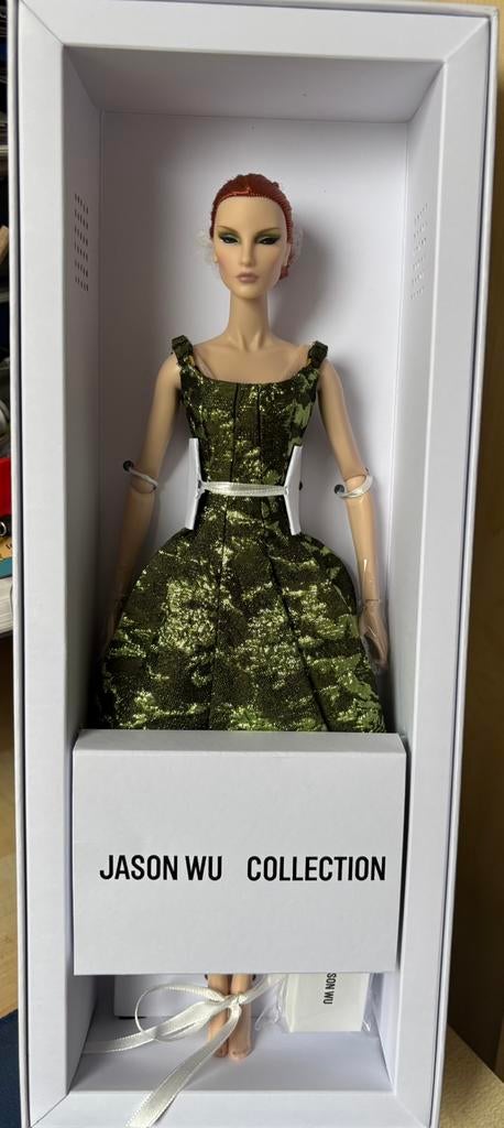 Fashion Royalty Elyse Ansinthe NRFB, Verzamelen, Poppen, Ophalen of Verzenden, Zo goed als nieuw, Fashion Doll