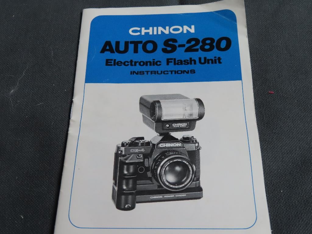 Chinon Flitser beschrijving, Ophalen of Verzenden, Zo goed als nieuw, Overige merken, Kantelbaar