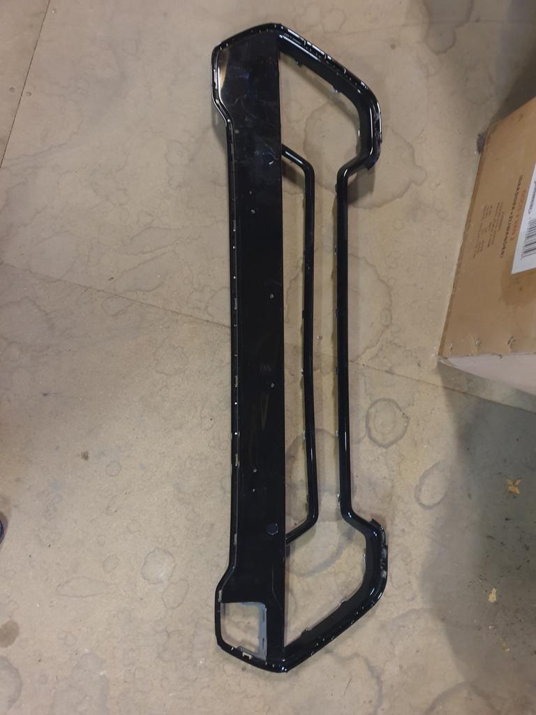 BMW X1 U11 middegrill voorbumper M pakket, Ophalen of Verzenden, BMW, Bumper