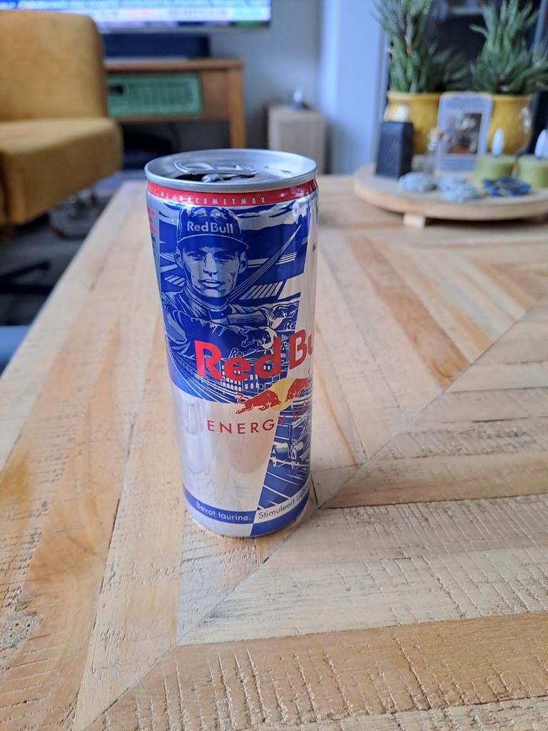 Leuk Red Bull blikje van Max Verstappen. Editie 1., Ophalen of Verzenden, Overige materialen, Minder dan 4 cm, Minder dan 5 m²