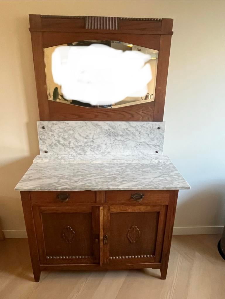 Antieke kast of commode met marmeren blad, Ophalen