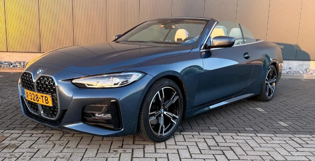 BMW 4-Serie 420i 184pk Aut 2023 Blauw, Auto's, BMW, 1998 cc, Cabriolet, Leder, Bedrijf