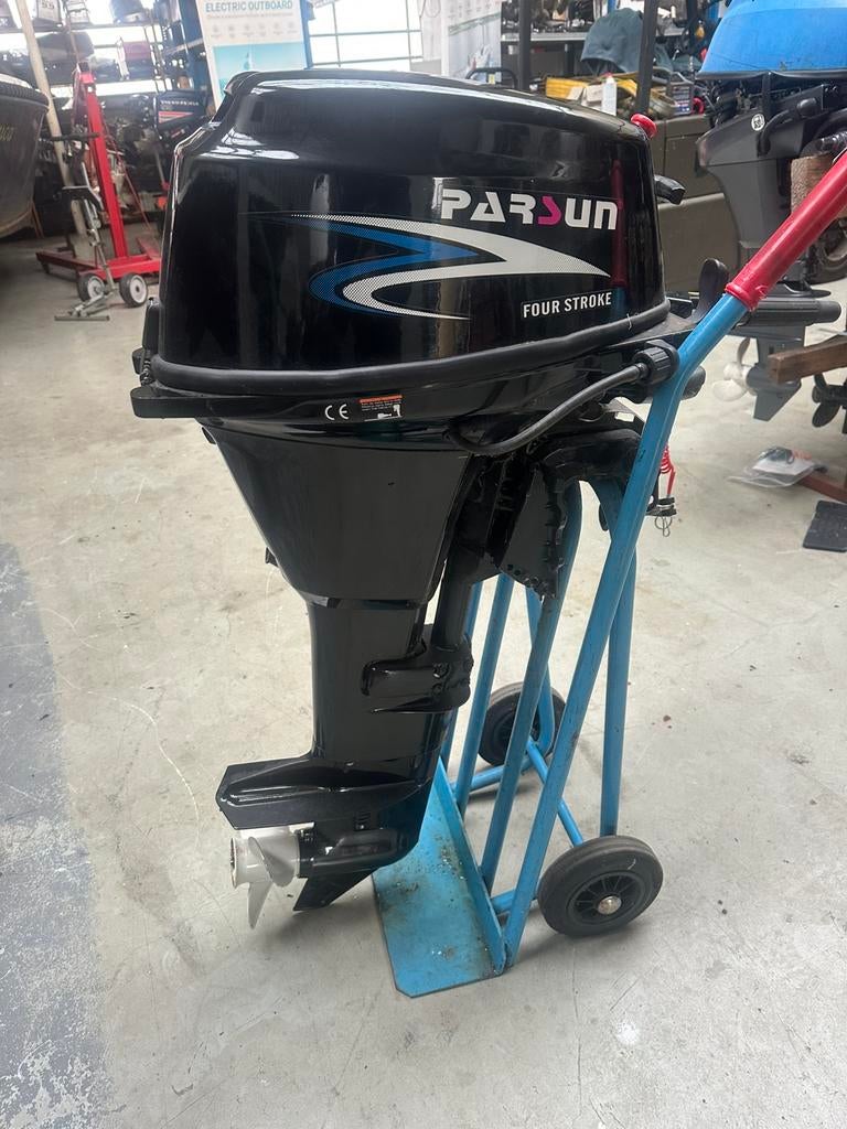 Zeer nette 15 pk 4 takt , langstaart op knuppelbediening ., Watersport en Boten, 10 tot 30 pk, Suzuki, Viertaktmotor, Suxiki