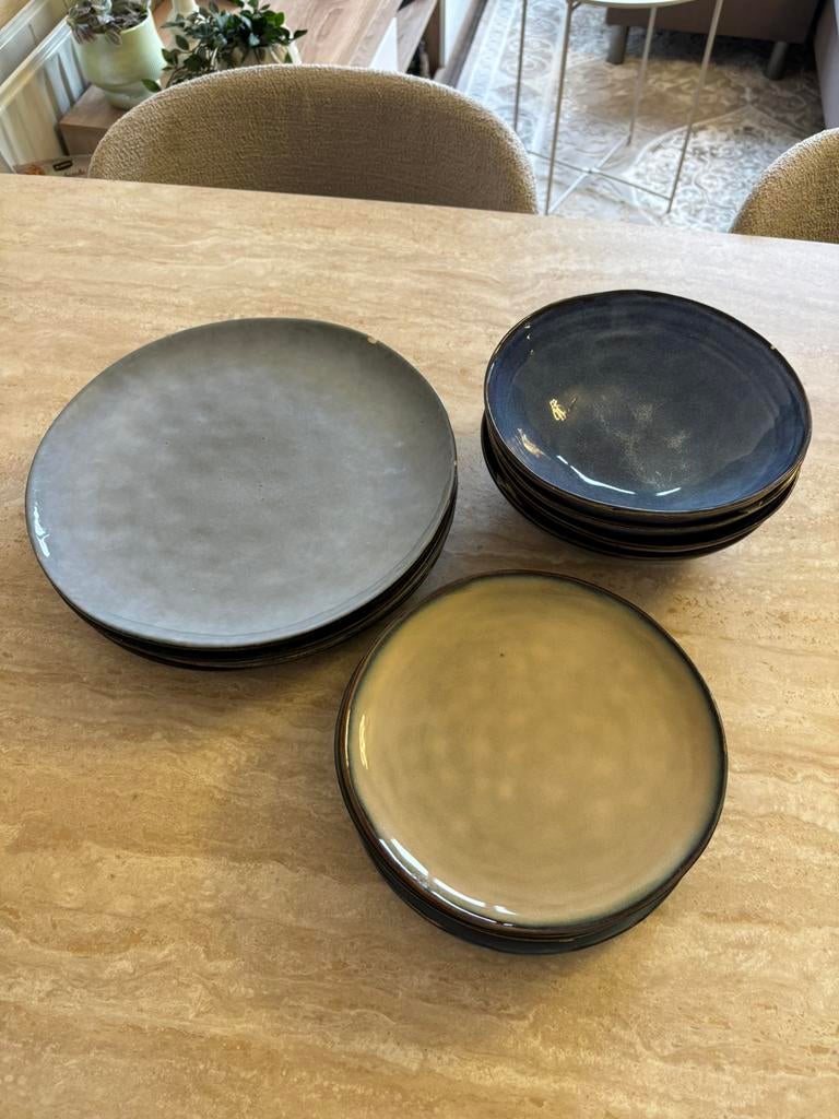 Serviesset Xenos organsich, Huis en Inrichting, Keuken | Servies, Gebruikt, Bord(en), Overige stijlen, Aardewerk, Ophalen