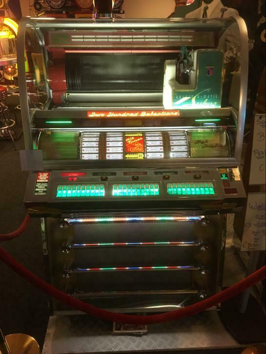 Gevraagd jukeboxen Wurlitzer, OMT, Ami Seeburg Rock Ola Etc., Verzamelen, Ophalen, Zo goed als nieuw, 1950 tot 1960, Wurlitzer