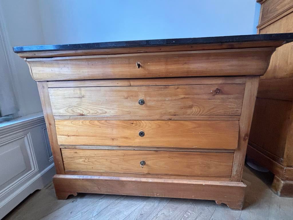 Antieke Franse Commode - Kersenhout & Hardsteen, Antiek en Kunst, Ophalen