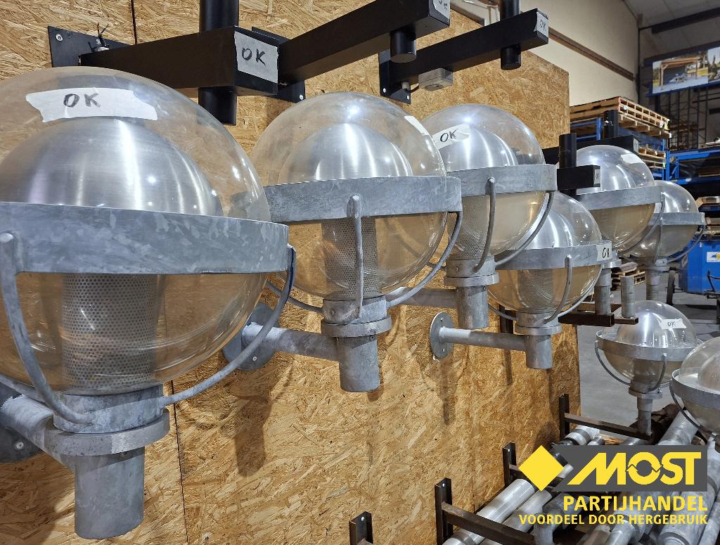 11 Stuks  straatarmatuur / toparmatuur bol buitenverlichting, Ophalen, Gebruikt, Minder dan 50 watt, Netvoeding