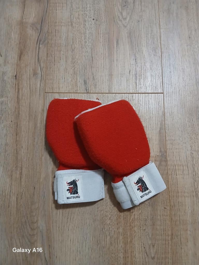 Matsuru Vechthandschoenen - Medium, Sport en Fitness, Overige, Vechtsportbescherming, Zo goed als nieuw, Maat M