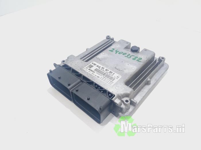 Computer Motormanagement van een Volkswagen Passat, Gebruikt, -, Volkswagen, -