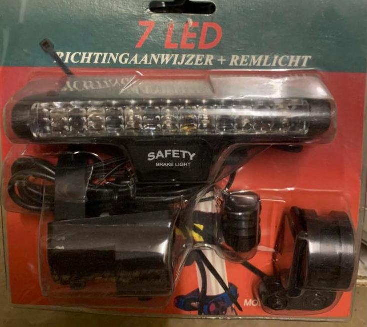 Nieuwe Fietsverlichting Set - 7 LED Remlicht & Richtingaanwi, Ophalen, Nieuw